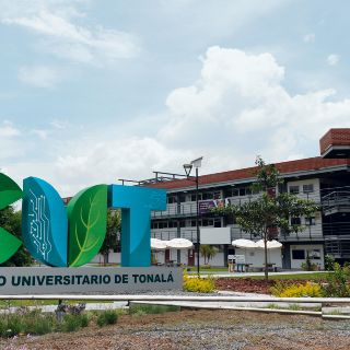 UdeG: Centros multitemáticos, la gran reforma universitaria