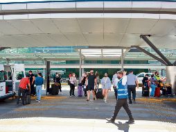 Pasajeros pueden retomar sus viajes con mayor confianza, tras disminuir los casos de coronavirus. EL INFORMADOR/Archivo