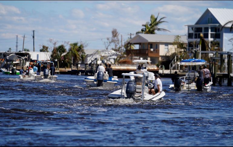 Nueve personas sobrevivieron al naufragio y están bajo custodia de las autoridades. AP / G. Herbert