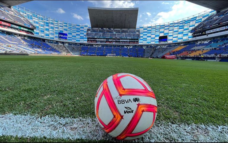 Chivas se enfrentará a Puebla en el Estadio Cuauhtémoc el próximo domingo 9 de octubre a las 16:30 horas. IMAGO7