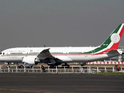 López Obrador confirma que la Seden) trabaja en la creación de una nueva aerolínea que brinde servicios de transporte de pasajeros y de carga con una flotilla de 10 aviones arrendados, entre ellos avión presidencial TP01. AFP / ARCHIVO