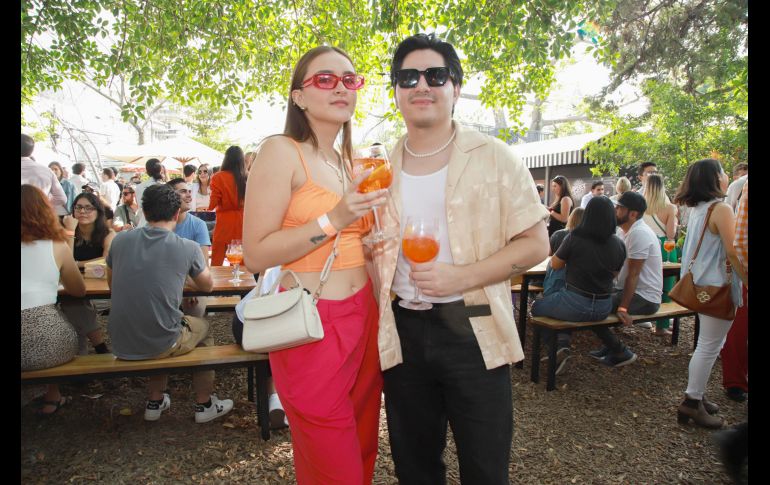 Laura Menchaca y Carlos Galez. GENTE BIEN JALISCO/Antonio Martínez