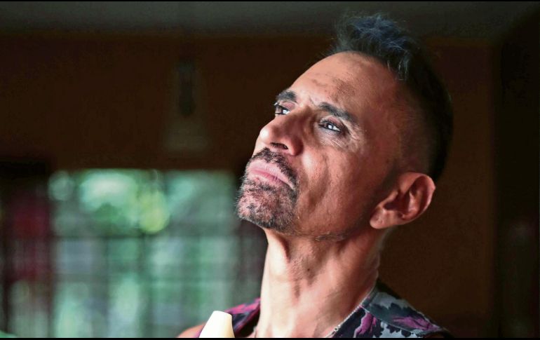 El músico, profesor y director de orquesta mexicano destaca en la interpretación de la flauta de pico. EL UNIVERSAL