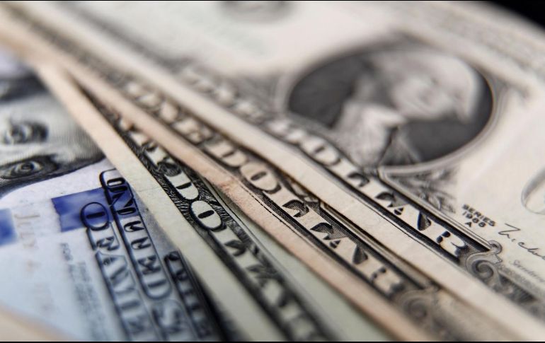 El dólar estadounidense se promedia este miércoles en 20.36 pesos en los bancos mexicanos. SUN/ ARCHIVO