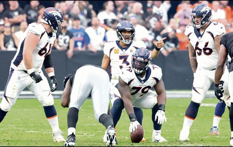 Russell Wilson ha quedado a deber en su llegada a Denver, pero hoy puede mostrar otra cara. AFP/E. Miller