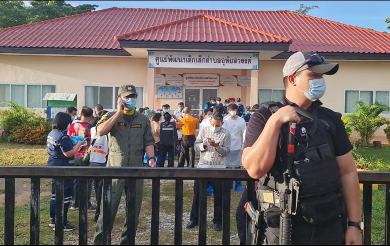La balacera ocurrió a primera hora de la tarde en un centro ubicado en la localidad de Nongbua Lamphu. EFE / Ruamkatanyu Foundation