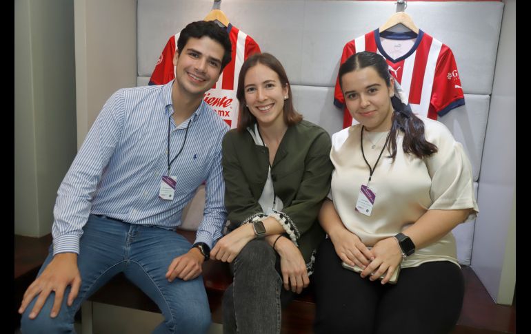 Juan Pablo De Bustos, Paola González Del Castillo e Ivonne Garibay. GENTE BIEN JALISCO/Claudio Jimeno