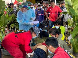 El primer ministro tailandés, Prayut Chan-ocha, ordenó este jueves una investigación urgente de lo sucedido en la localidad de Uthai Sawan. AP/Mungkorn Sriboonreung Rescue Group