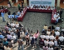 En la primera reunión hubo algunos gritos de trabajadoras que se oponían a la intervención del líder sindical del Congreso. EL INFORMADOR / R. Rivas