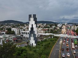La Torre de los Cubos, obra creada en 1972 por Fernando González Gortázar. EL INFORMADOR/ A. Navarro