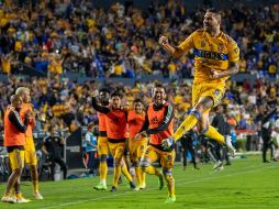 Con sus dos goles, Gignac llegó a 28 en las fases finales de la Liga MX para empatar en el tercer lugar de los máximos anotadores. EFE/M. Sierra
