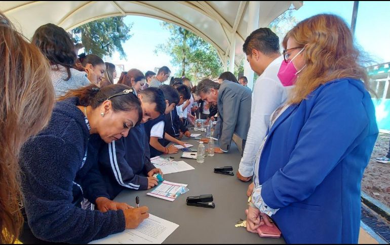 El pasado 28 de julio se aprobó en cabildo la creación del carnet de identidad que será entregado a las mamás y los papás. ESPECIAL /