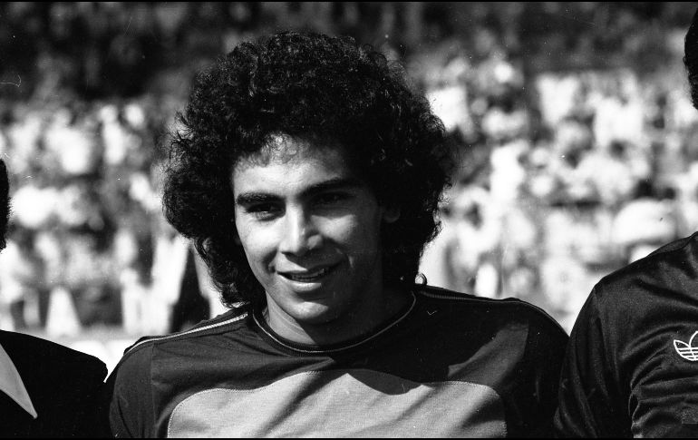 El sitio web de la revista señala que Hugo Sánchez es 