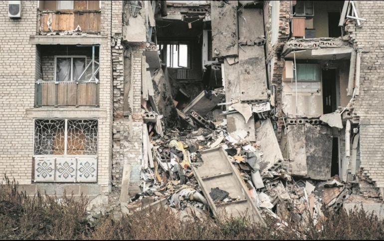 La batería de misiles de Rusia apuntó edificios departamentales en los ataques de ayer. AFP