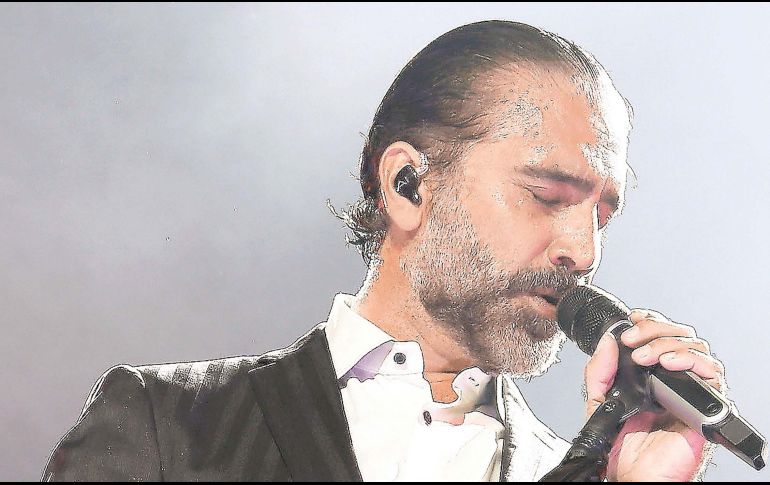 El sencillo que no quiso interpretar Alejandro Fernández se terminó volvió un rotundo éxito. SUN / ARCHIVO