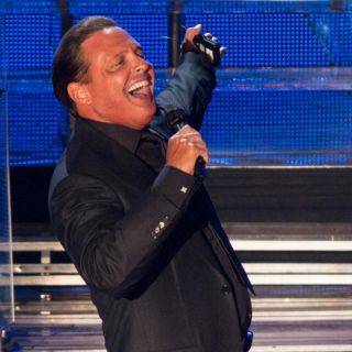 ¿Cuánto cobraría Luis Miguel por realizar un concierto?