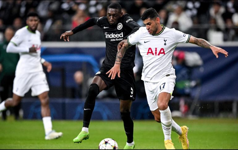 Cristian Romero se ha afianzado en el Tottenham y en la zaga de Argentina. EFE/ARCHIVO