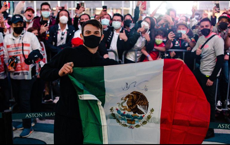 PATO O'WARD. El mexicano, que recientemente renovó su contrato con McLaren hasta 2025, es uno de los tres pilotos que tiene el equipo en el IndyCar. TWITTER / @ArrowMcLarenSP