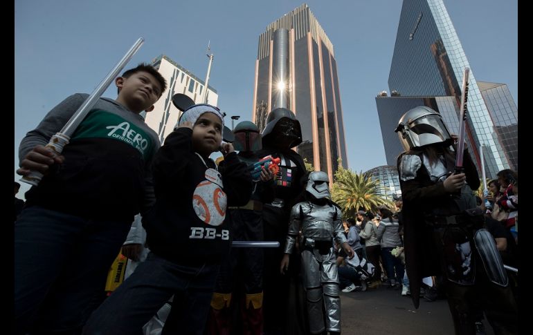 La ruta que siguieron los asistentes inició en el Ángel de la Independencia, pasando por la Glorieta del Ahuehuete y hasta el 