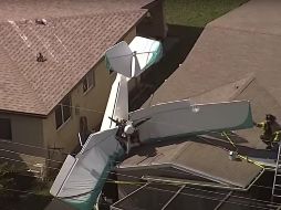 Un fatal accidente ocurrió cuando una avioneta se estrello en una casa de Florida. YouTube/ Noticias Telemundo