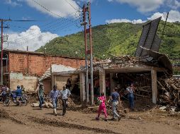 Nicolás Maduro aseguró que los trabajos de reconstrucción en Tejerías van bastante avanzados. EFE/M. Gutiérrez