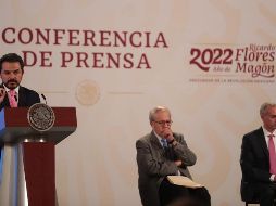 Zoé Robledo expuso que se han recibido dos mil 67 solicitudes, de los cuales 419 han concluido su trámite y de ellos 273 son extranjeros. SUN / E. Álvarez