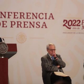Revelan cuánto ganarán los médicos extranjeros contratados por el Gobierno