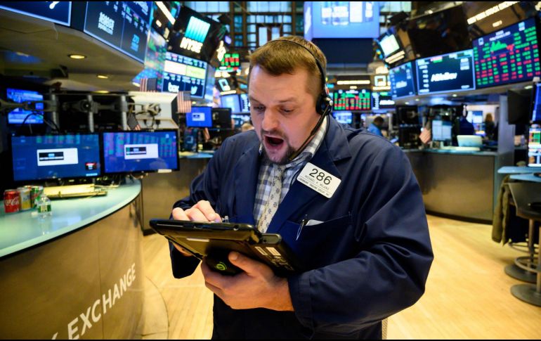 Sólo cerraron cinco empresas en rojo, entre ellas Intel, que perdía un 2.08 por ciento. AFP/ARCHIVO