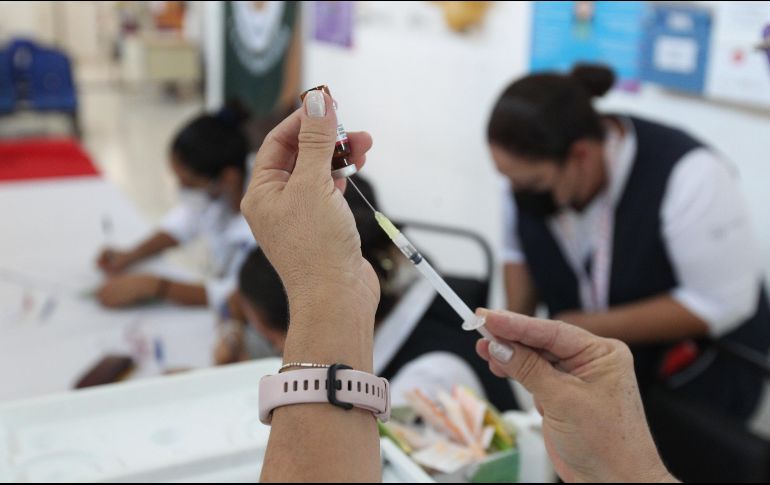 Investigadores proponen como mejor solución contra la Covid-19, la administración de vacunas vía nasal. EL INFORMADOR/ARCHIVO