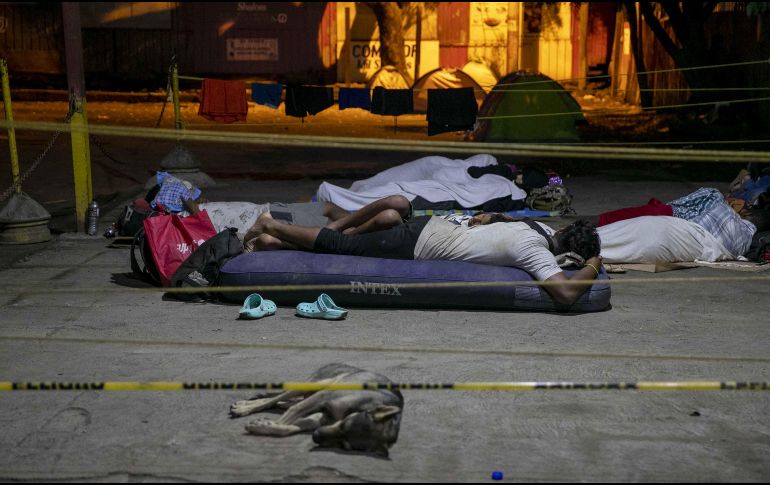 Ebrard confió en que la nueva política persuadirá a los migrantes de ir a EEUU a través de México, en donde hay 77 mil residentes venezolanos y otros 77 mil han recibido refugio en lo que va del año. EFE/ J. Torres