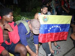 Ebrard pidió a los venezolanos que buscan vivir en EU que ingresen a ese país de manera regular, por vía aérea, para garantizar que sean recibidos y no retornados a México. EFE / ARCHIVO