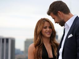 Se revelan más detalles sobre los inicios del romance del futbolista Piqué con Clara Chía y los detalles de su separación con Shakira. AFP/ARCHIVO