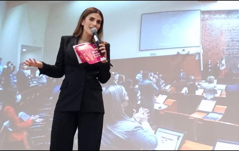 La diputada Priscilla Franco presentó su Cuarto Informe en el auditorio Juan I. Menchaca del DIF en El Sáuz. EL INFORMADOR/ E. GÓMEZ