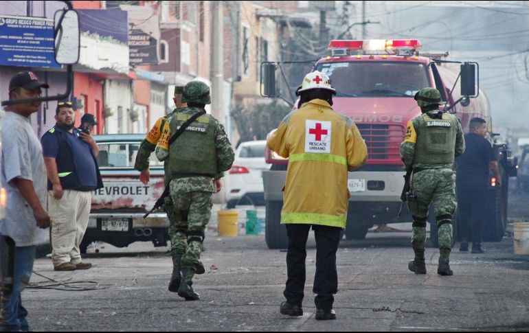 La pipa, que explotó la tarde de este jueves, iba cargada con 35 mil litros de diésel. EFE/S. López