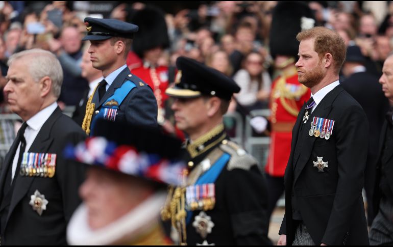 El príncipe Enrique siempre sintió que el príncipe Guillermo era la prioridad ante todo. EFE / ARCHIVO