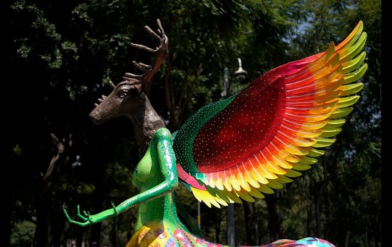 El recorrido inició en el Zócalo capitalino y transcurrió por las avenidas 5 de Mayo, Juárez y Paseo de la Reforma. AP/E. Verdugo