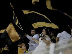 Dicen que el día de tu boda debe ser muy especial, único e irrepetible, y con esa idea en mente es que una pareja llevó al extremo la celebración. IMAGO7