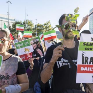 Cuatro iraníes podrían ser condenadas a muerte por manifestarse