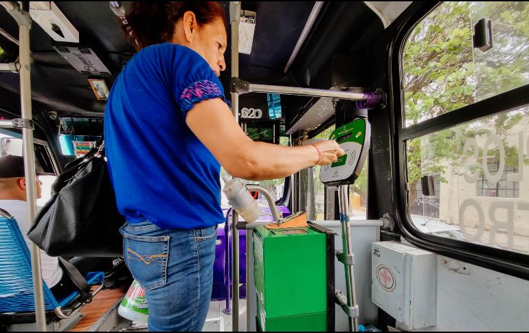 Recargar tu tarjeta de prepago para el transporte público desde el celular te costará una comisión. EL INFORMADOR/ARCHIVO