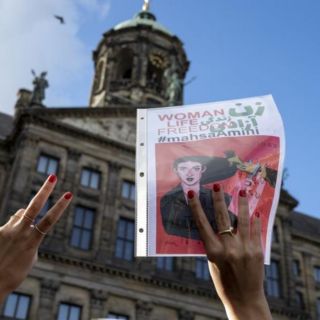 Protestan en Irán tras represión contra estudiantes