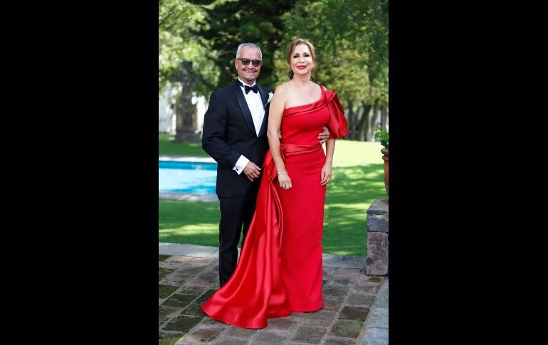 Rogelio Blumgart Bernal y Martha Ruth del Toro Gaytán. GENTE BIEN JALISCO/ Claudio Jimeno