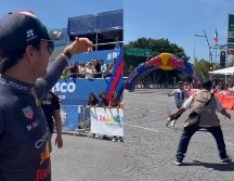 Sergio Pérez cumplió el sueño de un niño tapatío. ESPECIAL