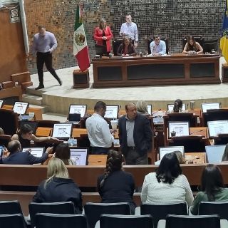 Respaldan 75 municipios aumento de presupuesto estatal a partidos nacionales