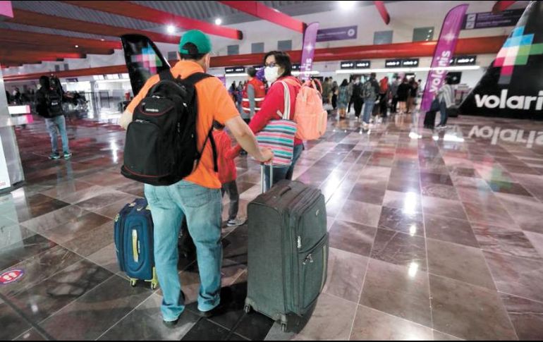 El aeropuerto informará a los usuarios a través del sistema local de voceo y las redes sociales del aeropuerto sobre el cambio de horario. SUN/ARCHIVO