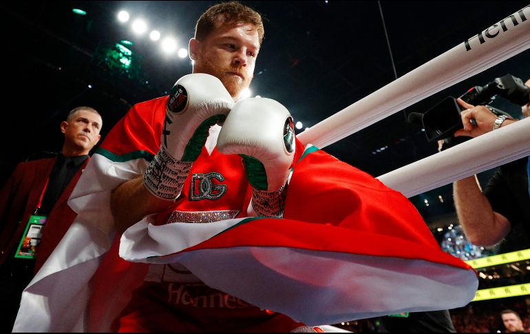 Posterior a su triunfo sobre Gennady Golovkin, Saúl Álvarez informó que se sometería a una cirugía por una lesión que venía arrastrando desde el último combate frente a Caleb Plant. AFP / ARCHIVO