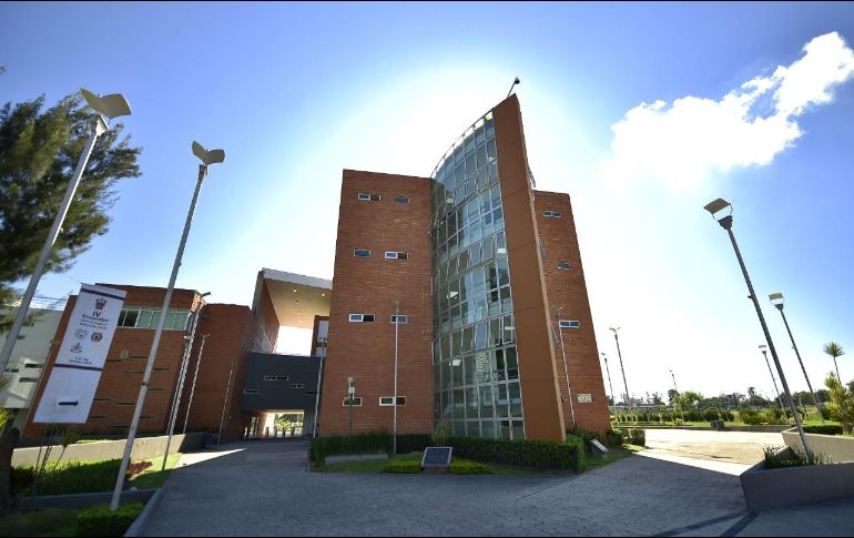 Los hechos ocurrieron antes del medio día de hoy viernes dentro de las instalaciones del CUCSH. ESPECIAL / UdeG