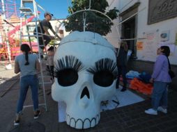 Ciudadanos de Zapotlanejo se unen para construir la catrina más grande del mundo. EL INFORMADOR/ARCHIVO