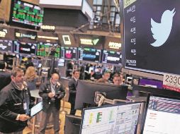 La compañía ha dejado de cotizar en la bolsa de valores, esta es una de las medidas de Elon Musk. AP