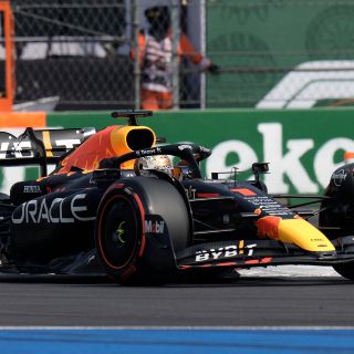 Verstappen se queda con la pole; de esta posición saldrá Checo