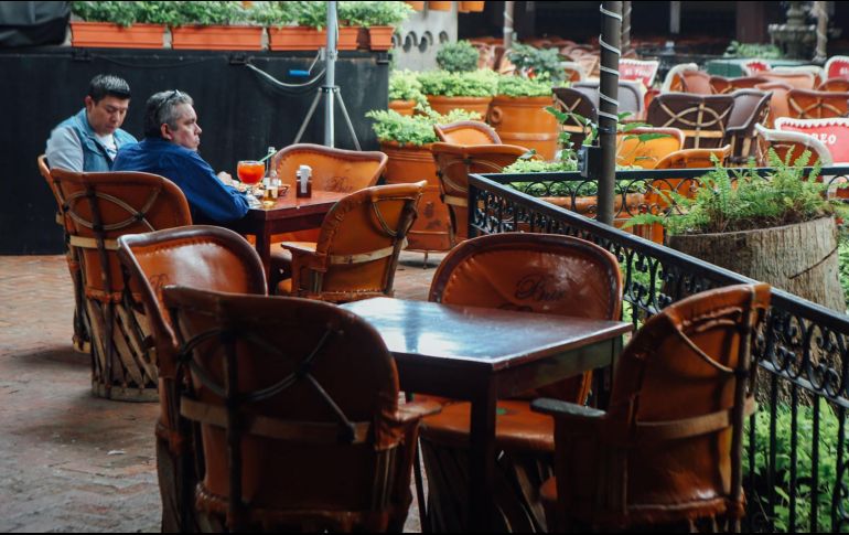 Por actividades económicas, el sector relacionado con los servicios fue uno de los principales impulsores, con un crecimiento trimestral de 1.2 por ciento. EL INFORMADOR / ARCHIVO